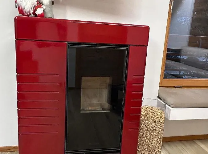 Abete Rosso, Vicino Alle Piste Da Sci